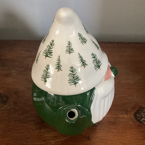 NWT- Stunning 16oz- 2 Piece-Green Gnome- White Hat Lid w/ Green 🌲 Ceramic Teapot - Picture 7 of 16